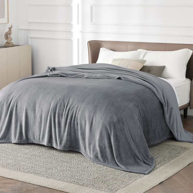 Aivaras Throw Blanket