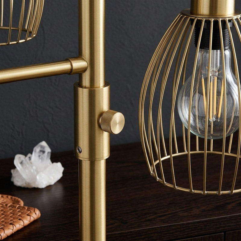 Lampe sur pied industrielle avec cage en forme de larme et 3 ampoules DEL incluses, Laiton