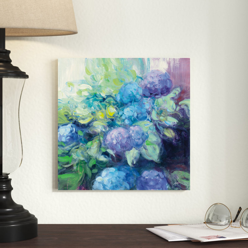 «Bright Hydrangea III» par Julia Purinton, reproduction d'art sur toile tendue, H 12 po x l 12 po