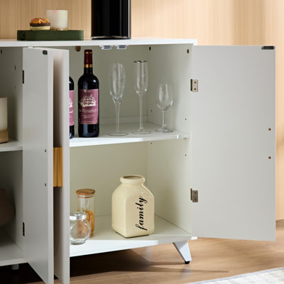Buffet blanc avec 4 portes et tablettes amovibles pour le salon / salle à manger.
