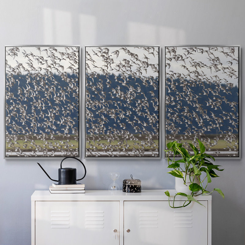 The More the Merrier - 3 pièces, reproduction sur toile, H 36 po x l 75 po x P 2 po, Argent