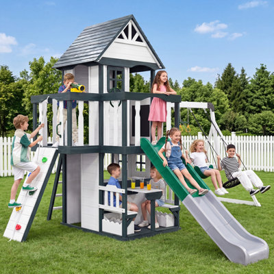 Ensemble de jeu en bois avec glissade