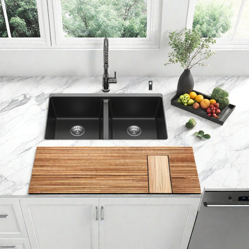 Évier encastré à double cuve en quartz composite 33 x 19 po - Égale division, résistant aux égratignures et aux ébréchures