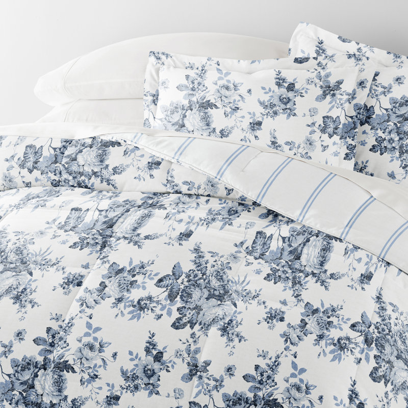 7-Piece Bedding Bundle - Pattern Comforter and Sheet Set, California King Comforter + 1 Additional Piece, White/Grey Floral