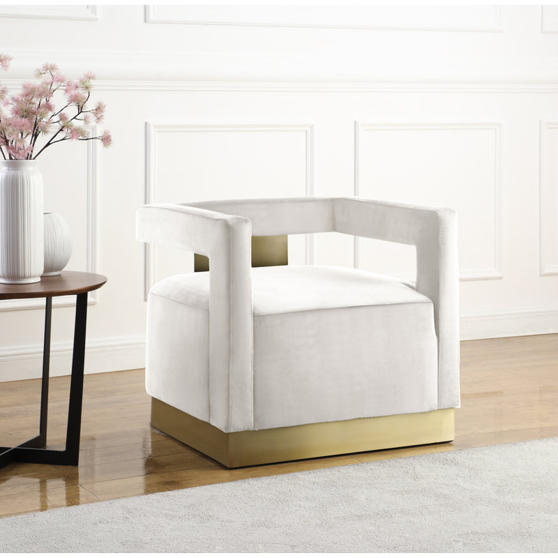 Fauteuil demi-tonneau en velours Jocoby, Velours crème