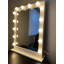 Miroir de maquillage-698865188