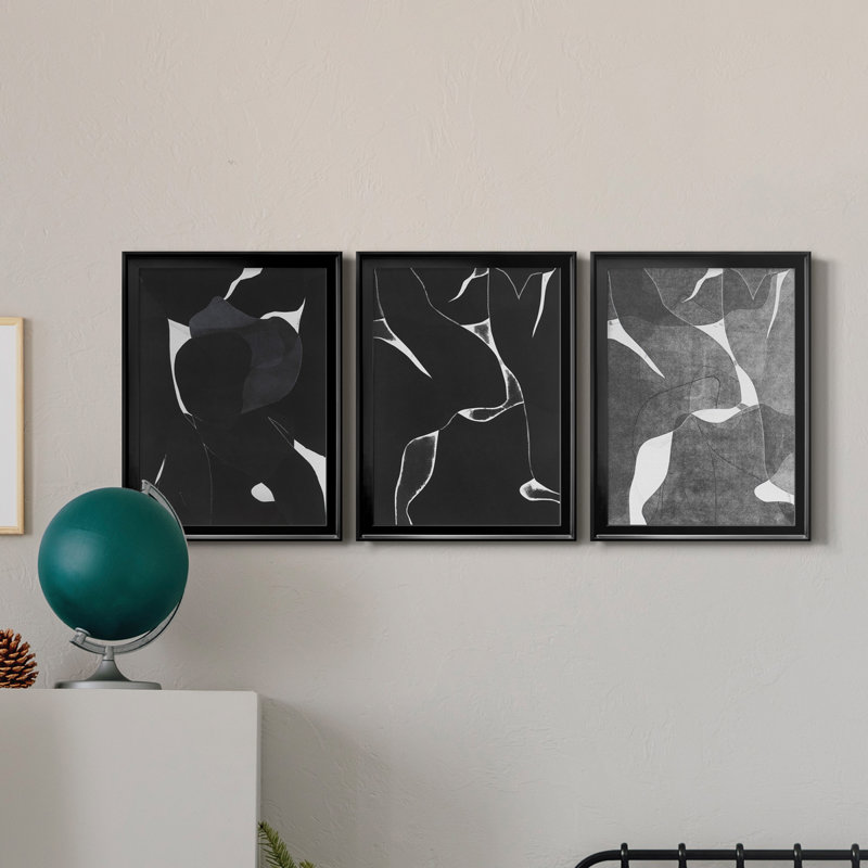 «Night Bloom I», reproduction encadrée de qualité supérieure, prête à être accrochée, Noir, H 36,5 po x l 79,5 po x P 1 po