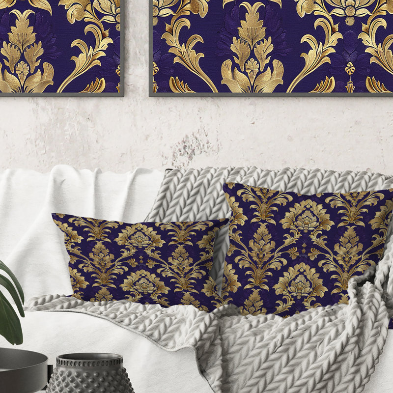 Coussin décoratif damassé traditionnel mauve et or royal I, H 16 po x l 16 po