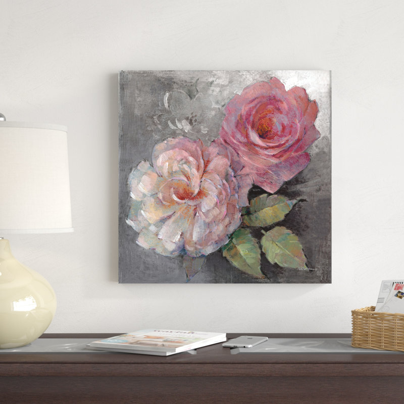 Roses sur fond gris I, H 20 po x l 20 po