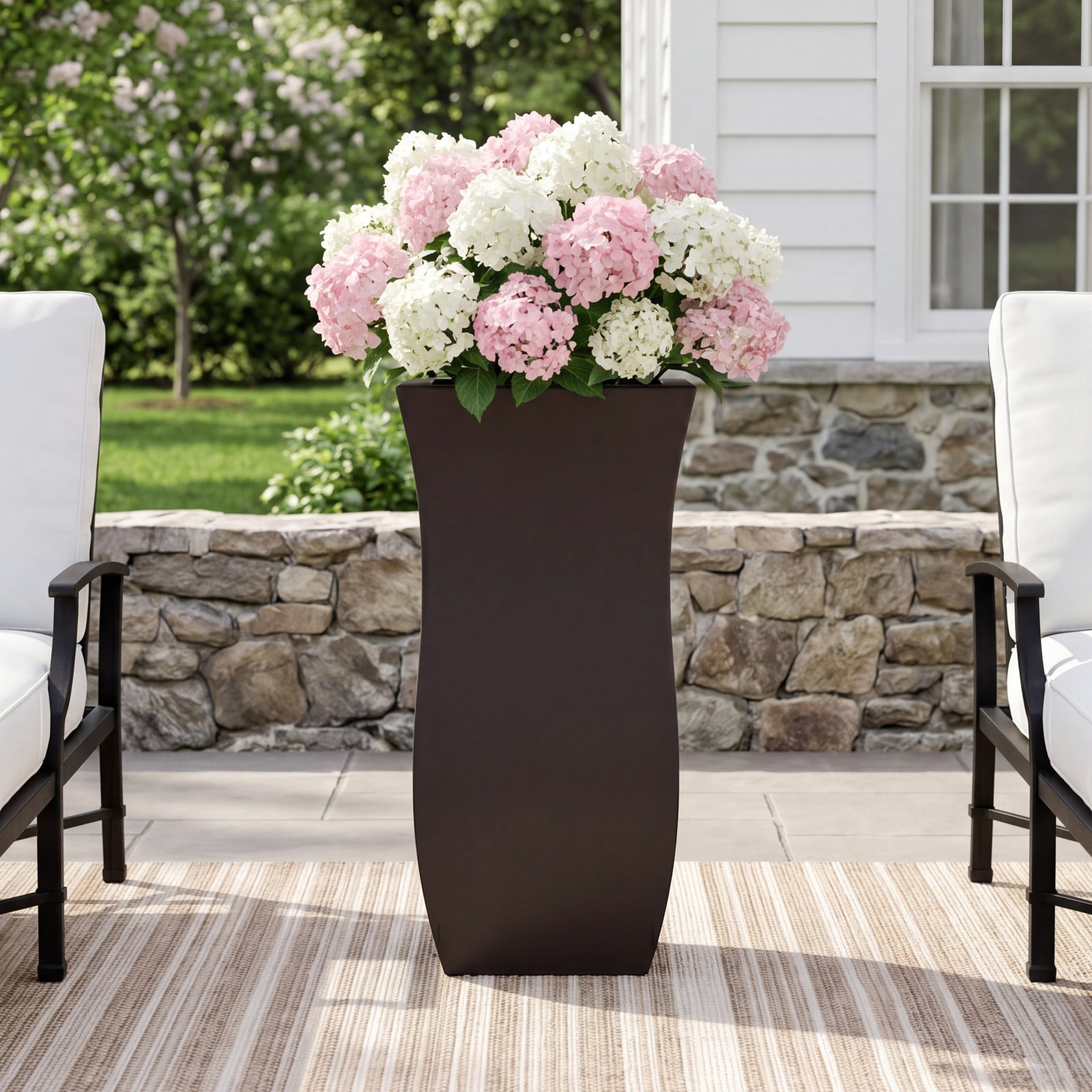 Latonia 16" Pot Planter, Espresso, 1