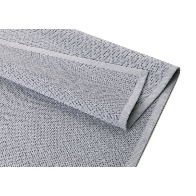 Tott And Eling Chevron Area Rug, Rectangle 140 x 200cm