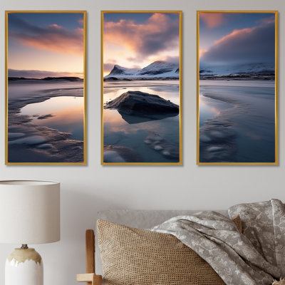 Lever de soleil sur la plage rocheuse IV - art mural plage