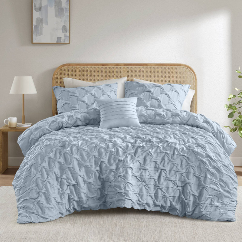 Bailey Blue Diamond Pucker Woven Wrinkle Resistant 4-Piece King/Cal King Comforter Set, Blue
