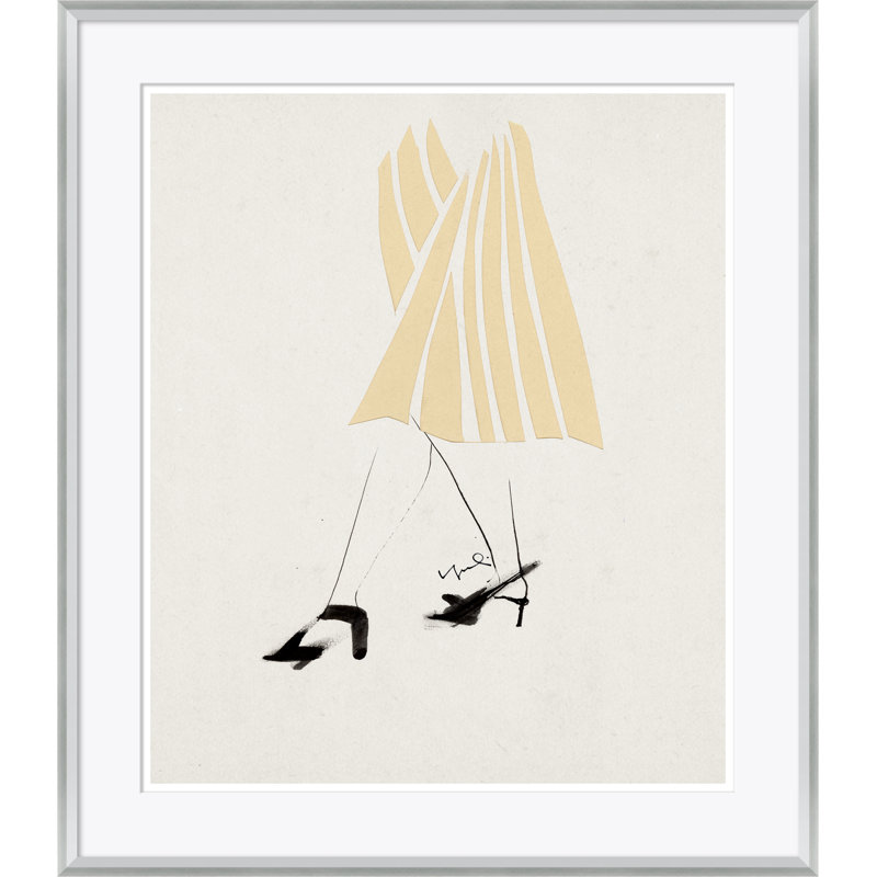 «Textile Woman» en jaune - peinture encadrée sur papier, H 30,5 po x l 26,5 po x P 1,75 po
