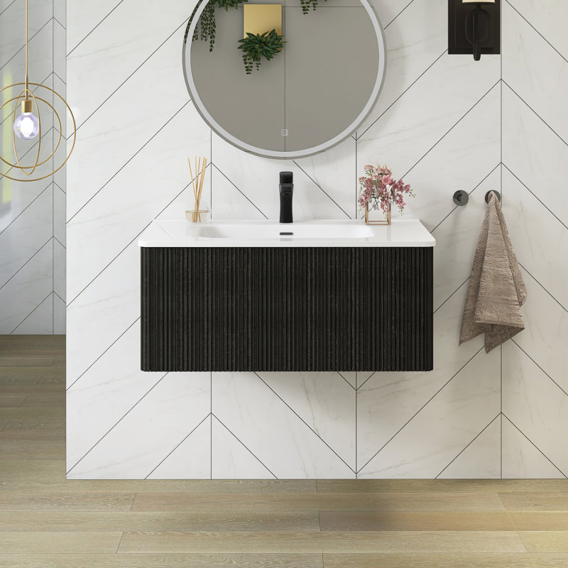 Meuble-lavabo mural 36 po avec comptoir en céramique blanche