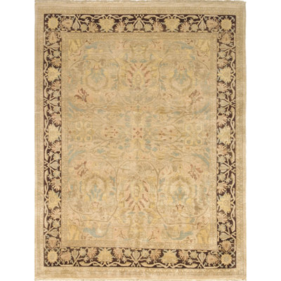 Wool Oriental Area Rug in Ivory/Walnut