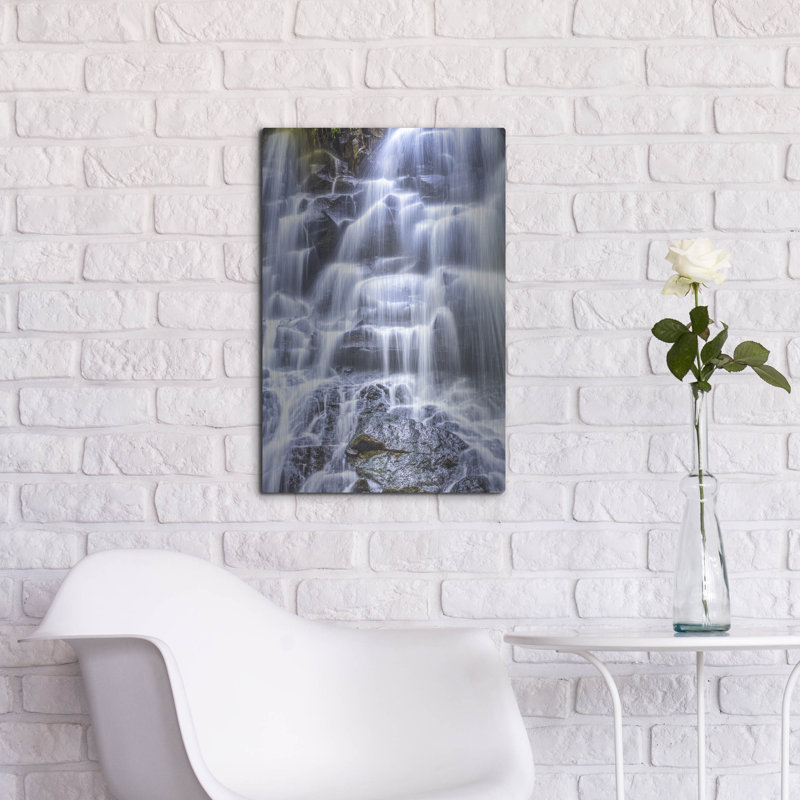 «Kanto Lampo Waterfall» par Mark A Paulda, H 24 po x l 16 po