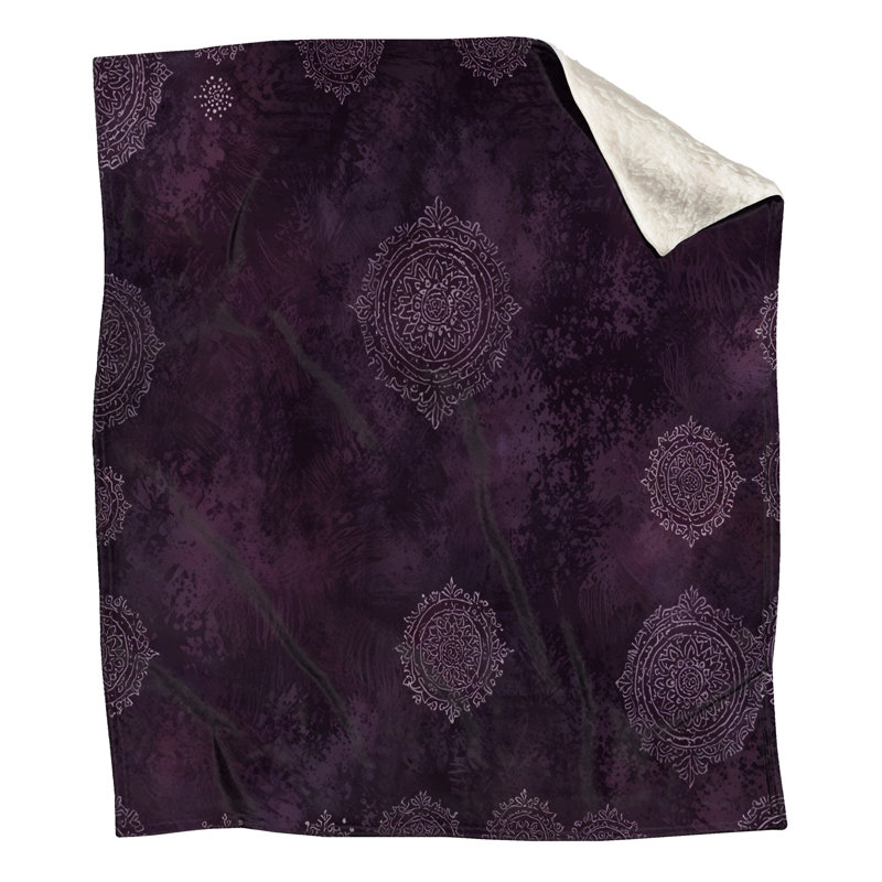 Couvertures mauves à motif ornemental, 50in W x 60in H