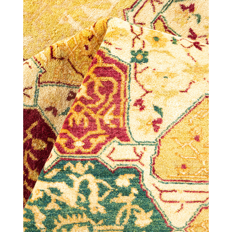 Classic One-of-a-Kind 6' 1" X 9' 1" Hand Knotted Area Rug