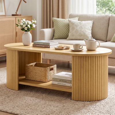 Table basse ovale cannelée à 2 niveaux avec tablette de rangement ouverte Mid-Century