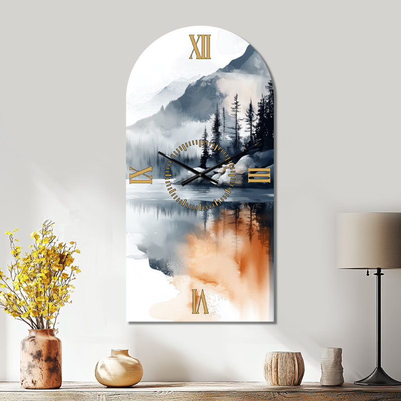 Reflets de la nature dans la brume I - Horloge murale en métal Zen Arch, H 39 po x l 19 po - Arche