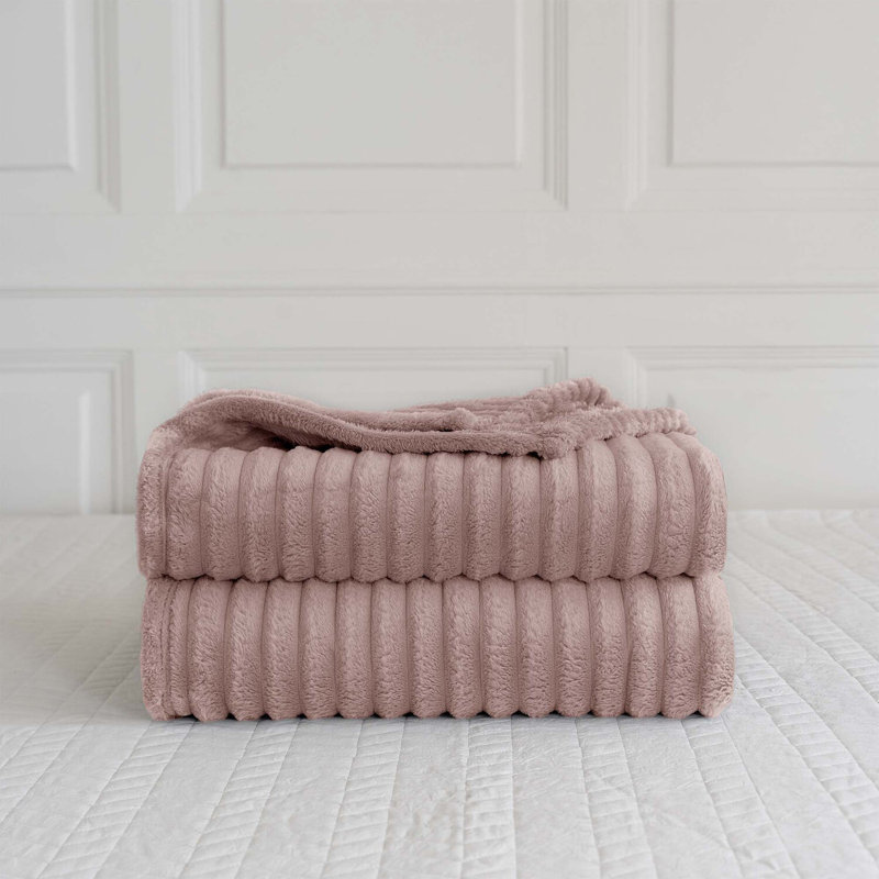 BELLISSIMA PLUSH THROW, Blush, 150cm x 100cm