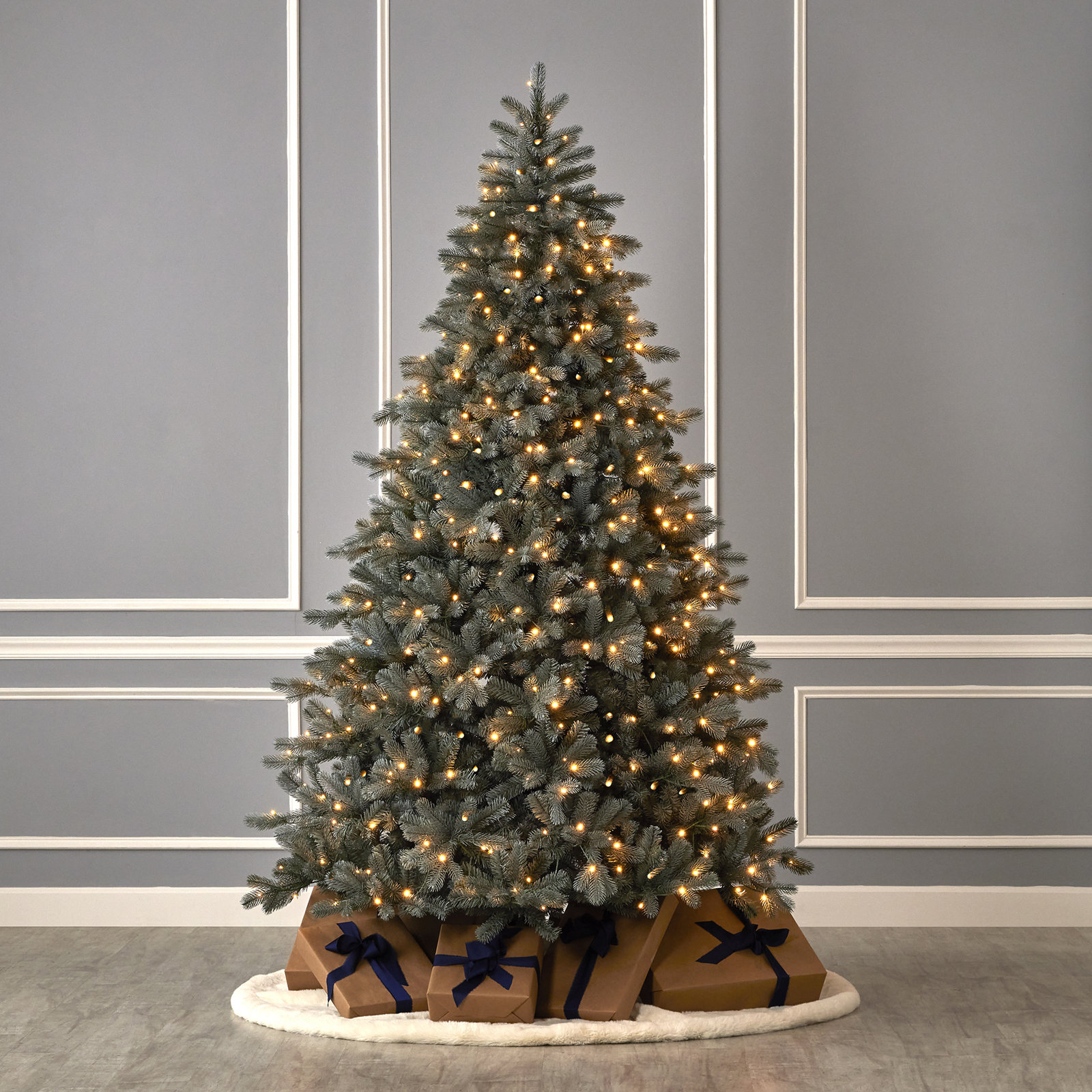 Lighted Artificial Christmas Tree - Includes a Tree Storage Bag and Remote Control, 7'6"