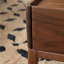 Table de bout carrée simple en noyer-109512919