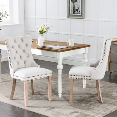 Chaise en bois massif 2, revêtement en lin gris, avec garniture cloutée, pieds hauts Sw6801bg