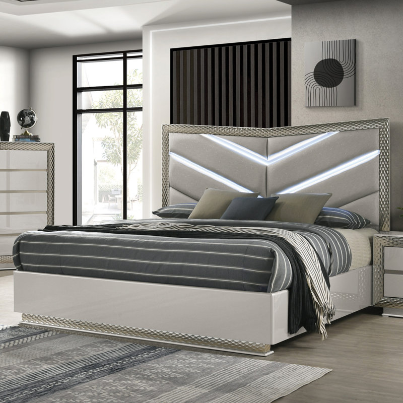 Metropolitan Platform Bed With Led Headboard, King
