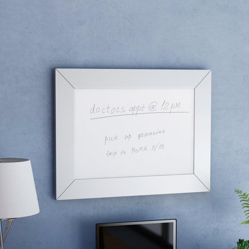 Tableau d’effacement à fixation murale satin, 24 po x 18 po