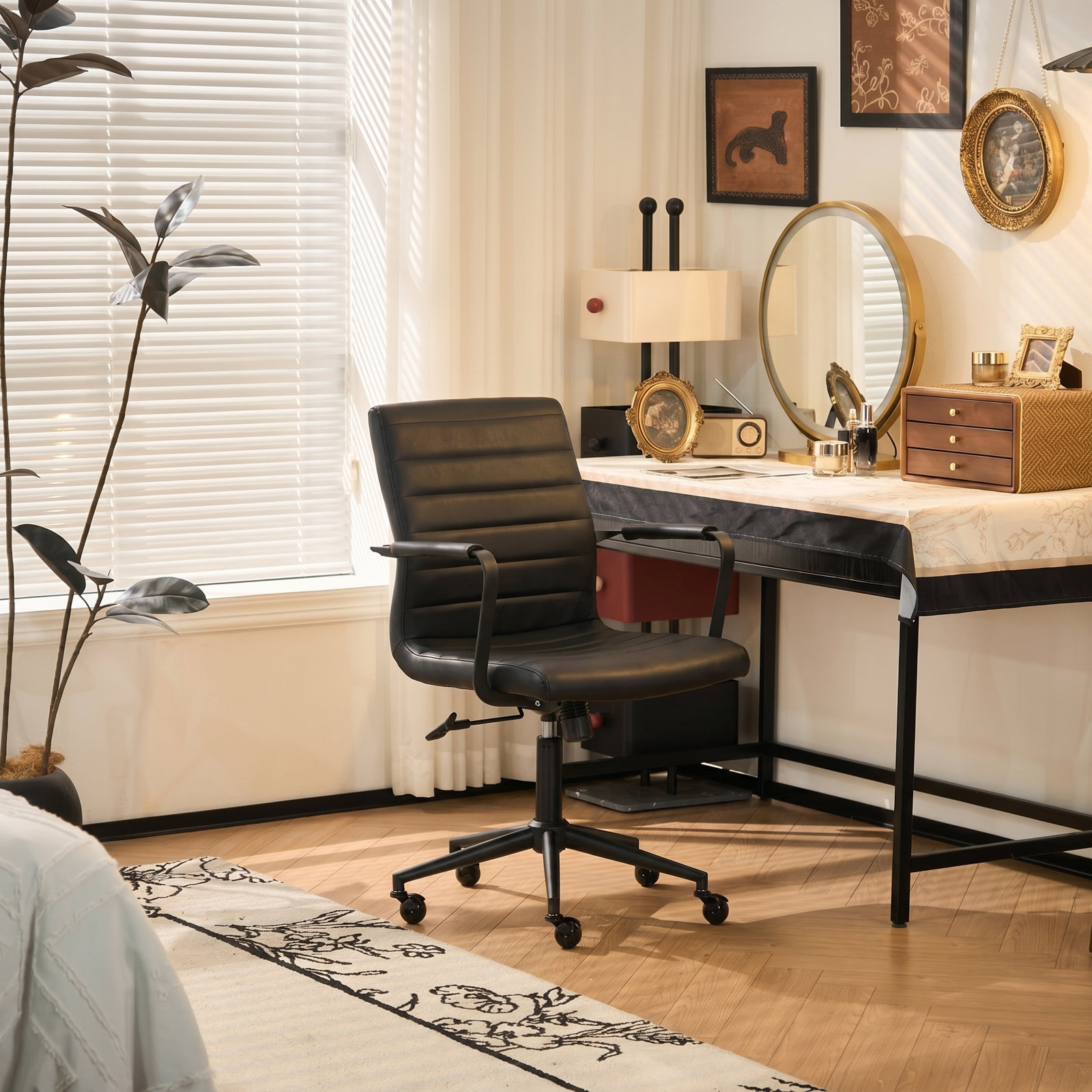 Arianna Conference Chair, Black