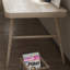 Bureau de travail en bois massif avec surface spacieuse-1718307616