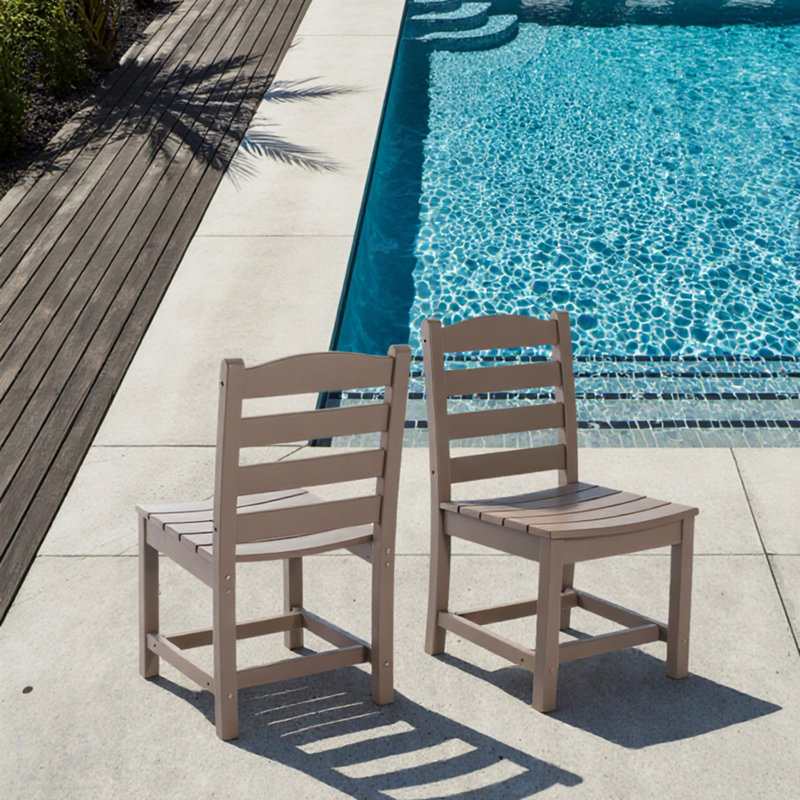 Chaises d'extérieur sans accoudoirs couleur bois - matériau HDPE, ensemble de 2