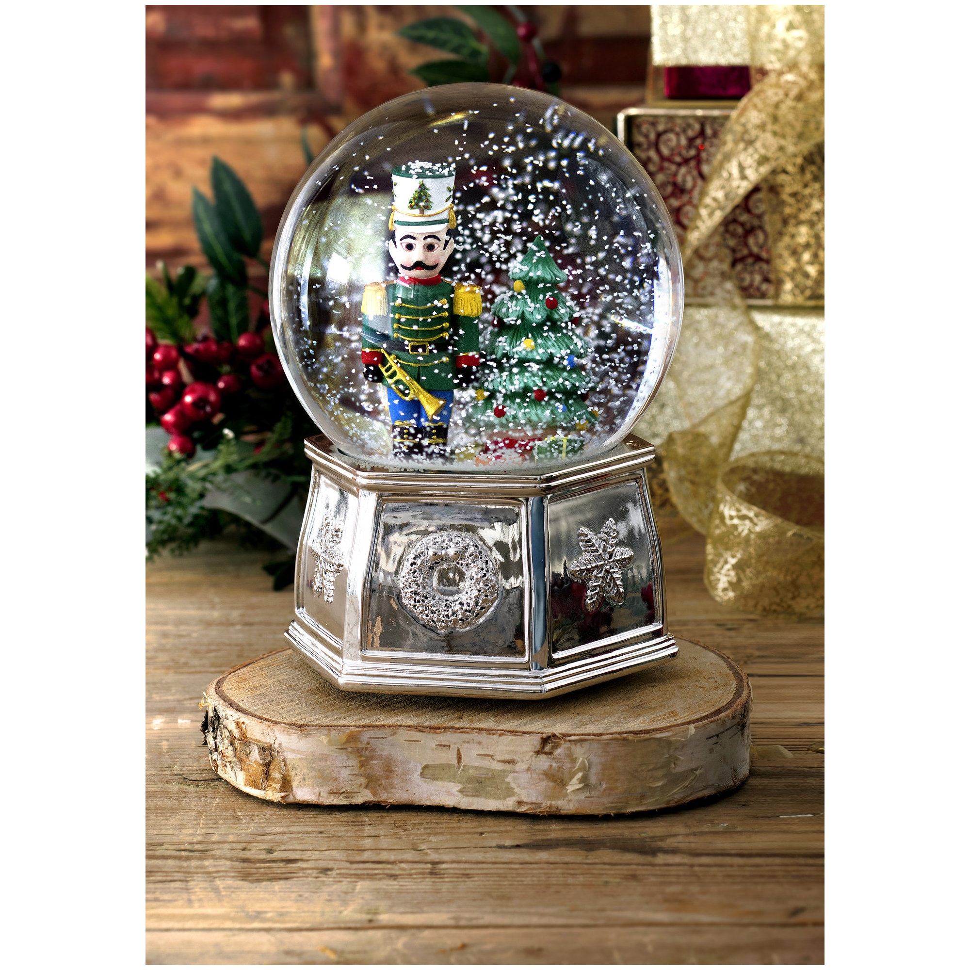 Spode Christmas Tree Nutcracker Snowglobe Music 6.5