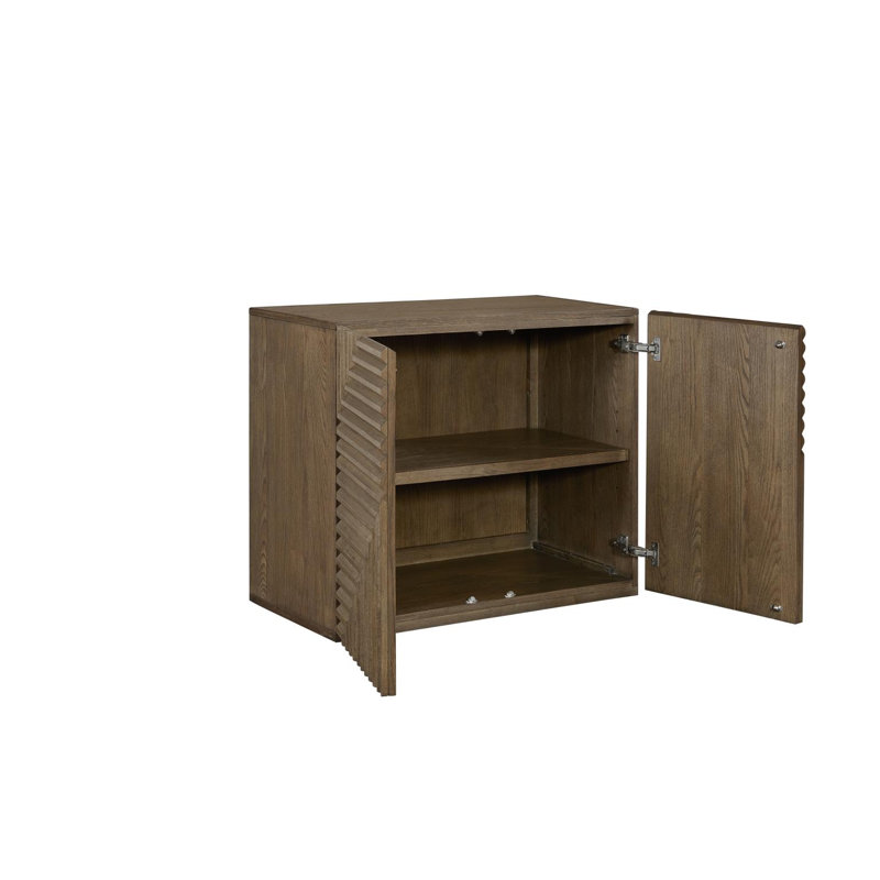Commode d'appoint géométrique cannelée Oak Crest couleur seigle – Placage en chêne blanc américain, Brown