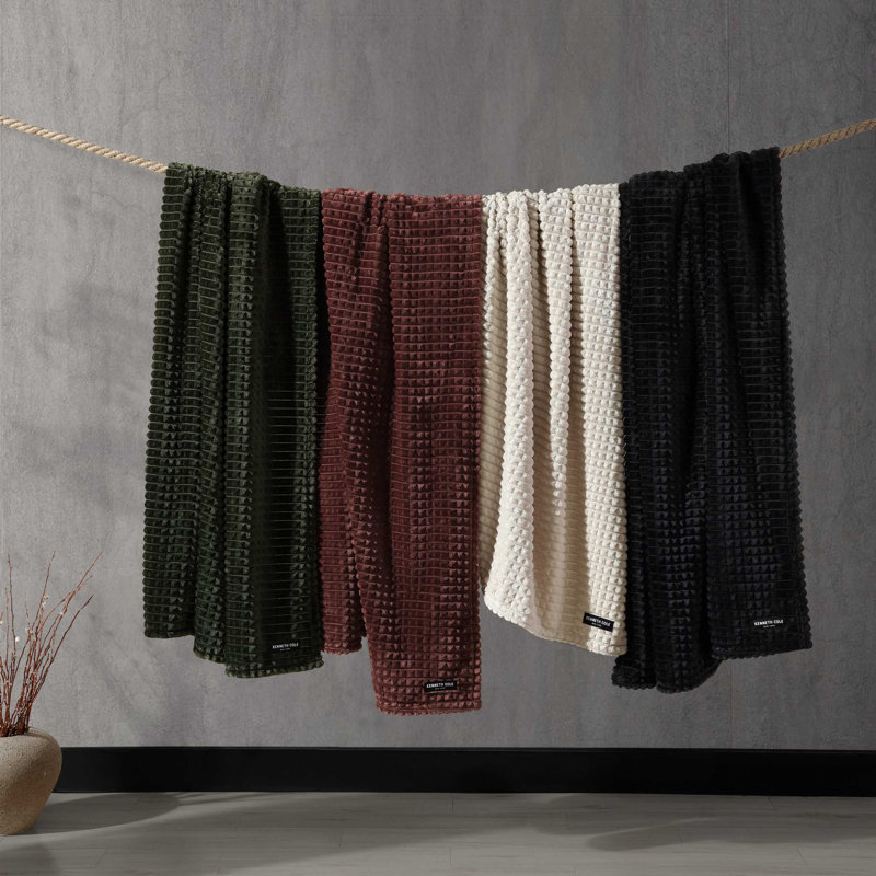 Green Textured Plush Fleece Throw Blanket, 50" x 60"