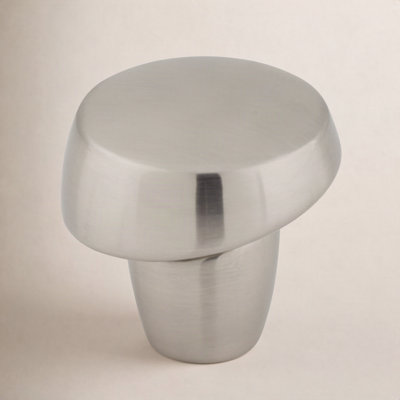 Florham 1 1/4" Diameter Round Knob