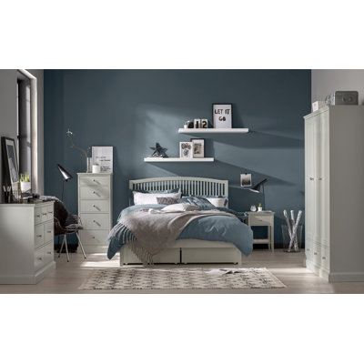 Lund Slatted Wood Bed