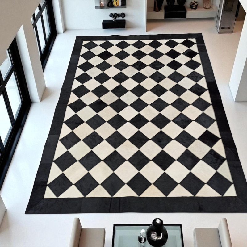 Tapis noir et blanc en cuir de vache à carreaux_8,83 X 12 pi, Rectangle 8 pi 10 po x 12 pi