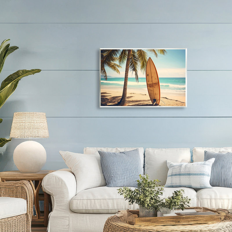Plaque murale de planche de surf debout près du rivage, design par LSR Design Studio, H 13 po x l 19 po