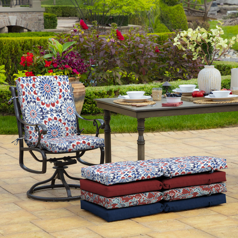 ARDEN Outdoor Lounge Chair 3.5" Cushion, 3.5" H x 18" W x 16.5" D, Red/Blue