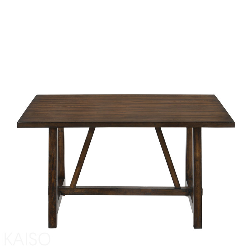 Table de salle à manger à finition chêne foncé