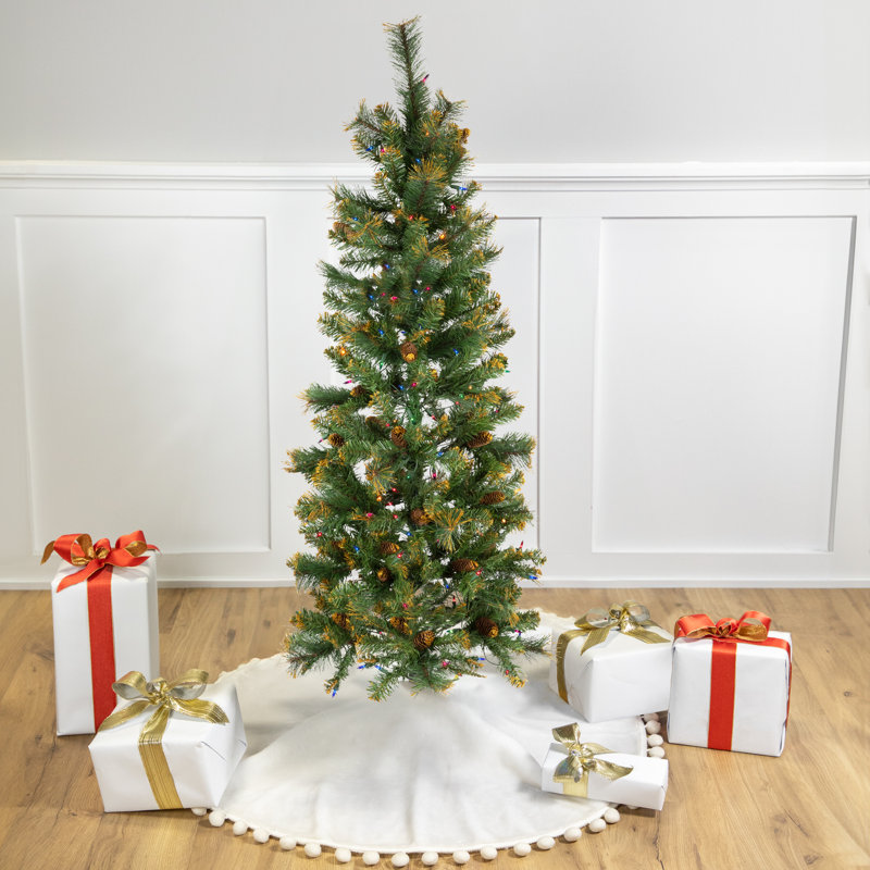Arbre de Noël artificiel pin 4,5 pi avec lumières multicolores Yorkville