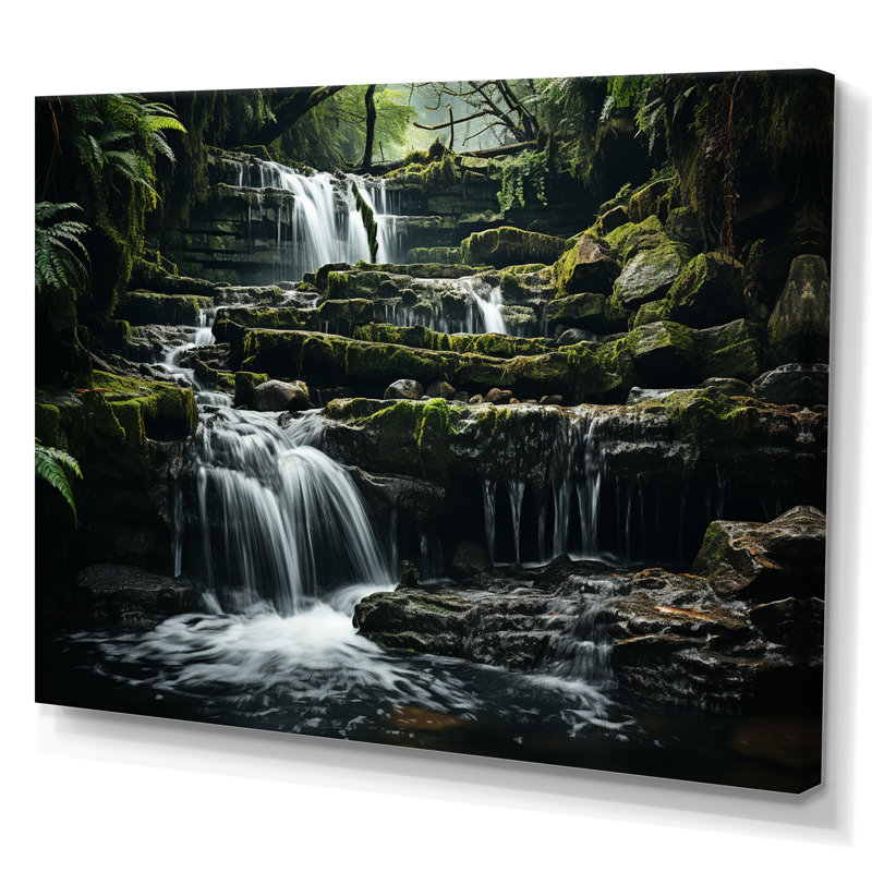 Waterfall Natures Symphony sur toile, H 34 po x l 44 po x P 1,5 po, Toile tendue