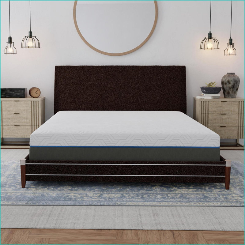 Matelas pour grand lit en mousse viscoélastique gélifiée ferme de 12 po avec support de bord et grille d'aération | Mousse | Grand