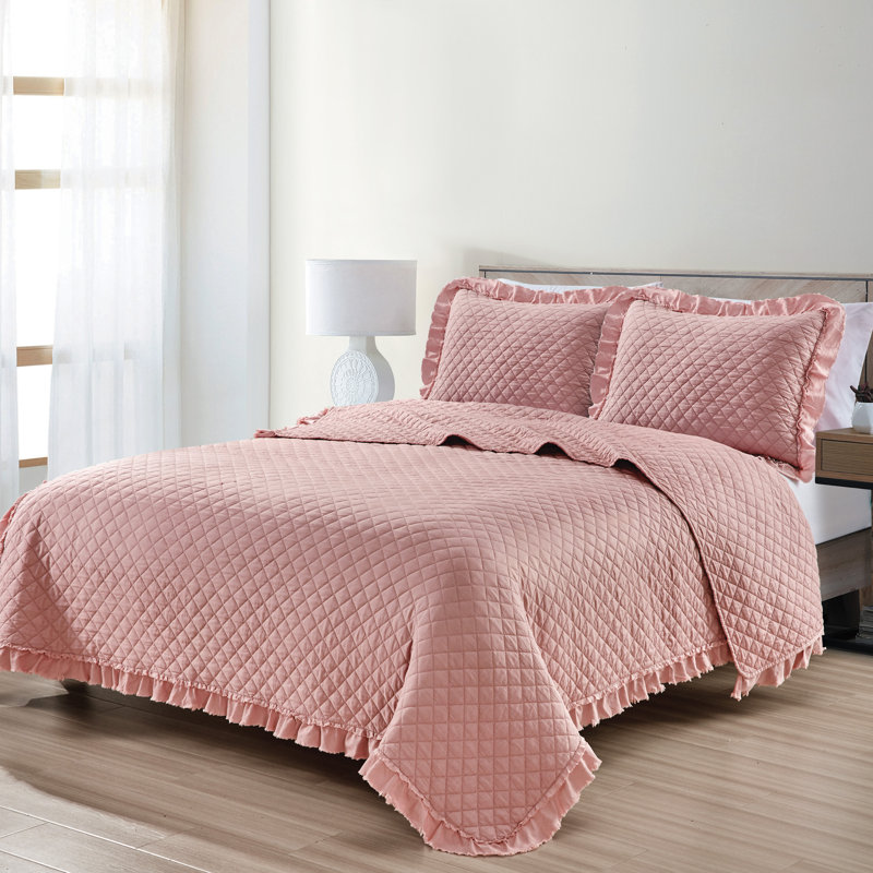 Bashira Modern & Contemporary Polyester Quilt, White, King Quilt + 2 King Shams