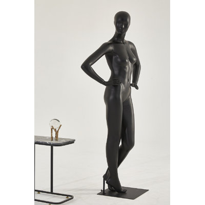 Alesha People Statue