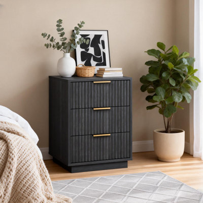 23.6“ 3-Drawer Nightstand