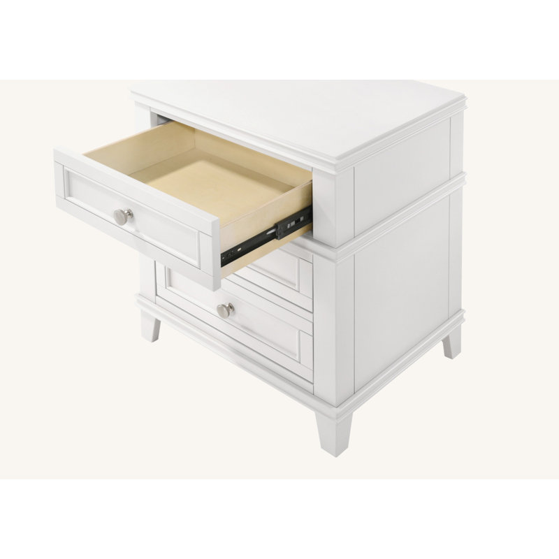 Deguzman 3 Drawer Nightstand W/USB, White